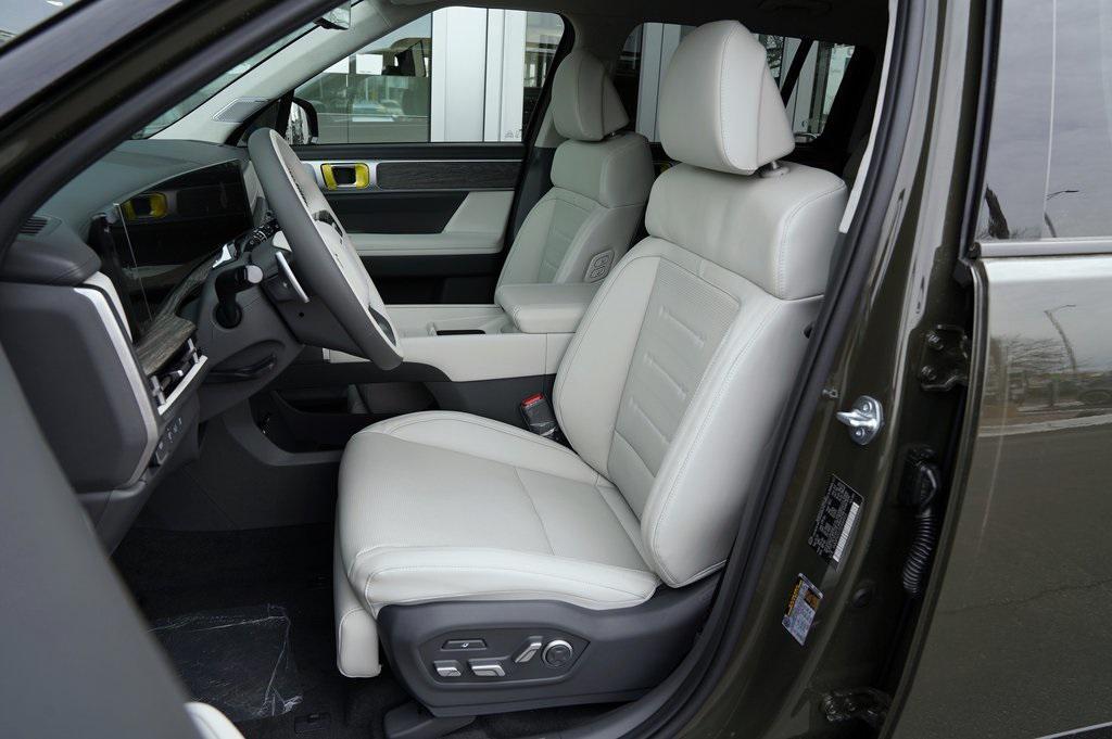 new 2025 Hyundai SANTA FE HEV car, priced at $48,385