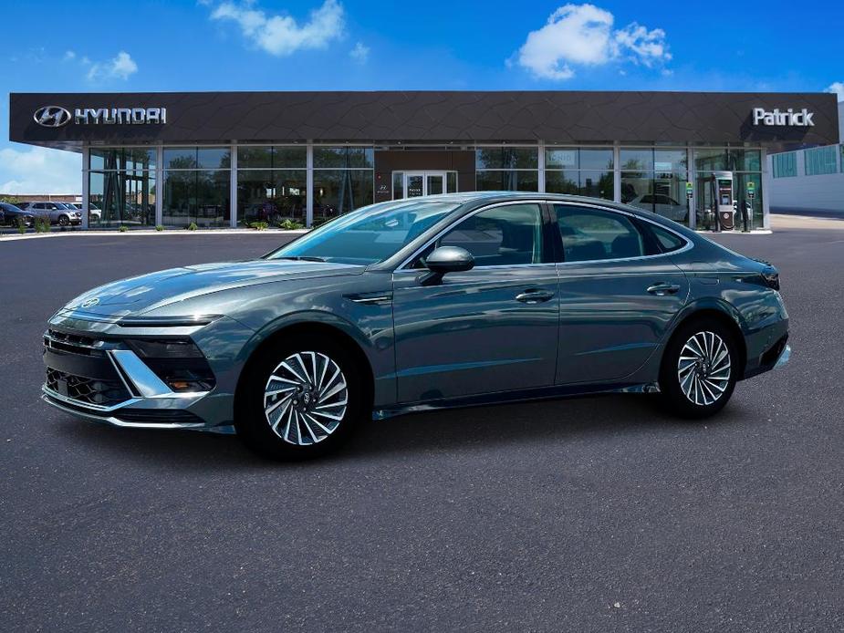 new 2025 Hyundai Sonata Hybrid car, priced at $32,172