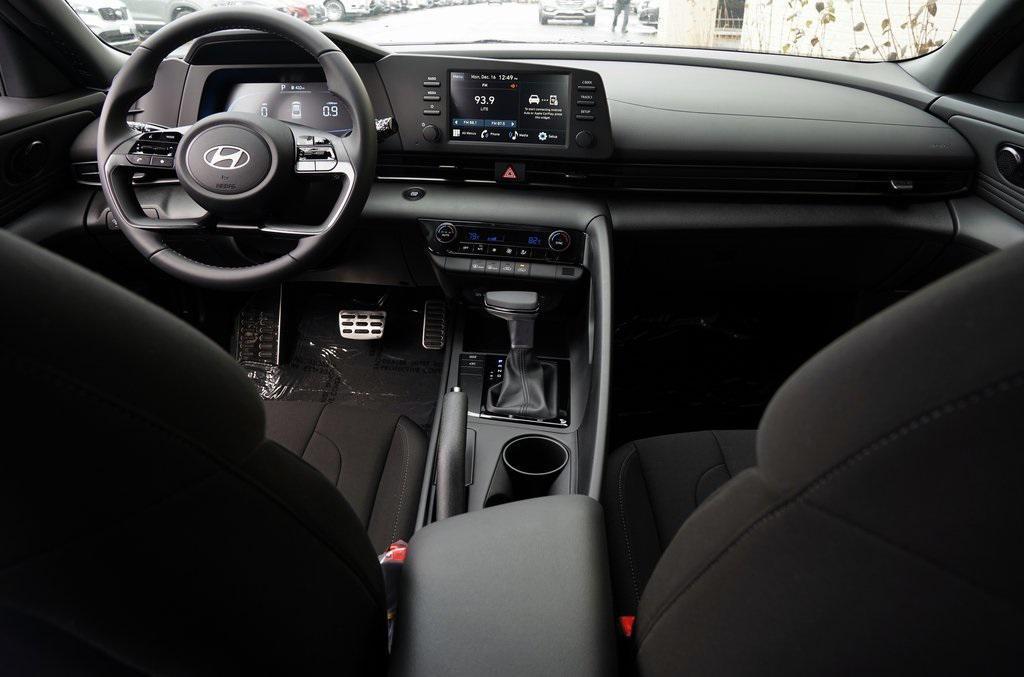 new 2025 Hyundai Elantra car, priced at $23,760