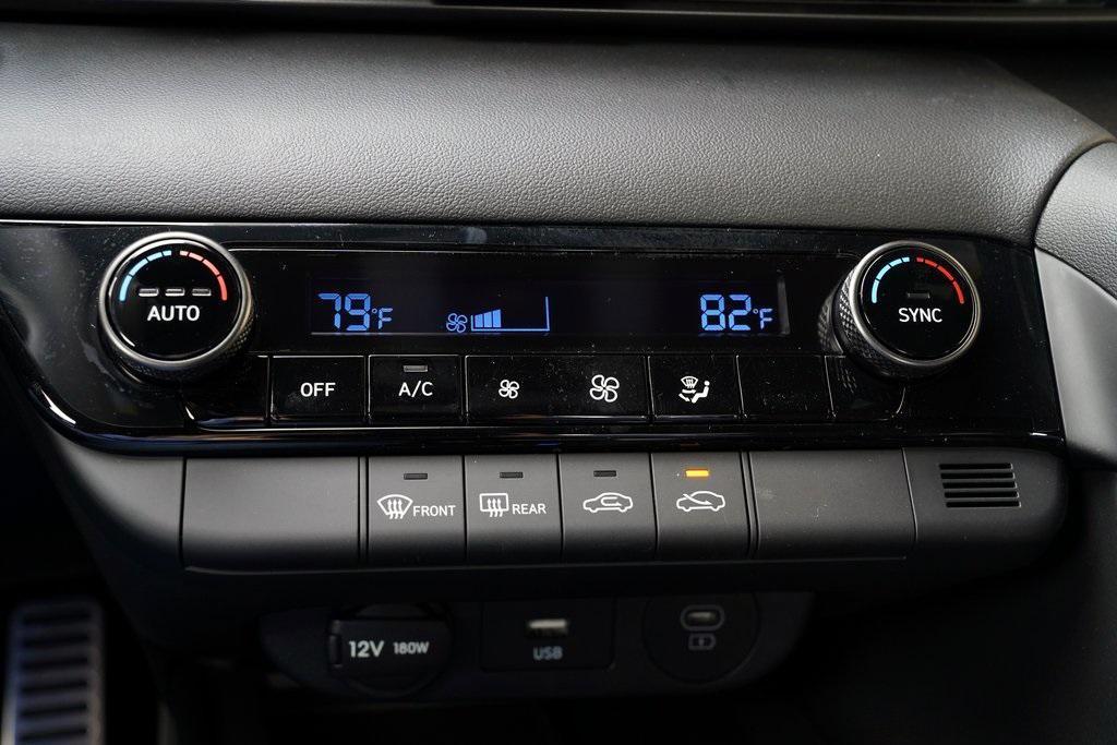 new 2025 Hyundai Elantra car, priced at $23,760