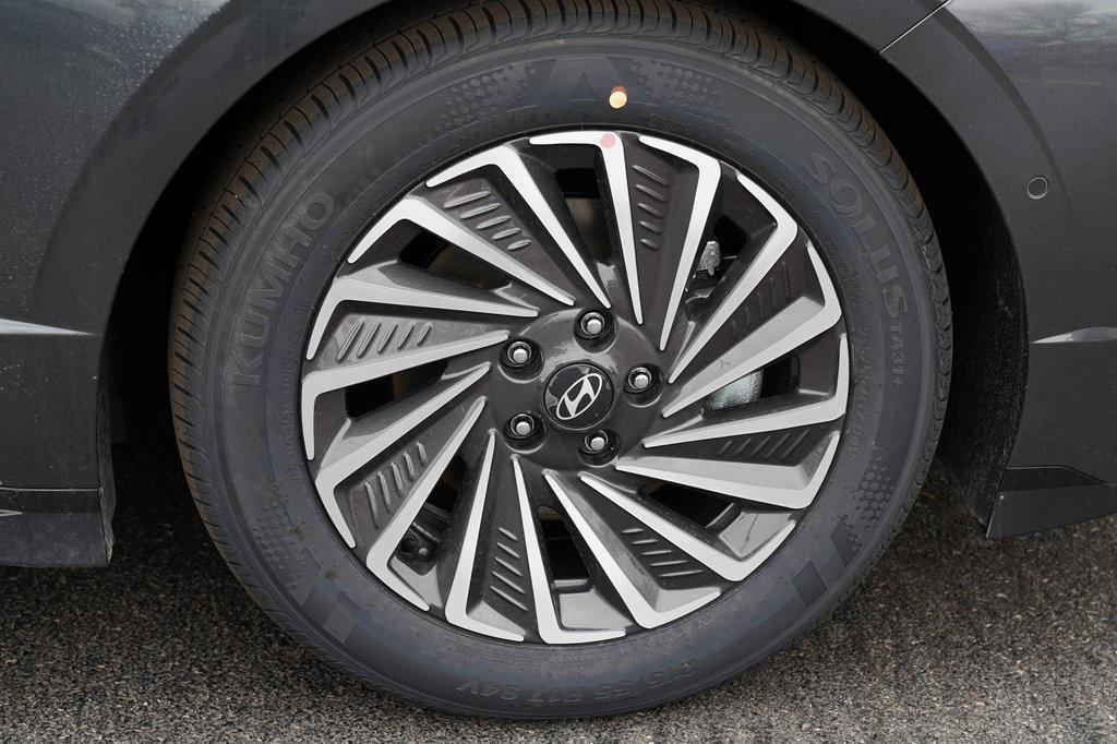 new 2025 Hyundai Sonata Hybrid car, priced at $38,658