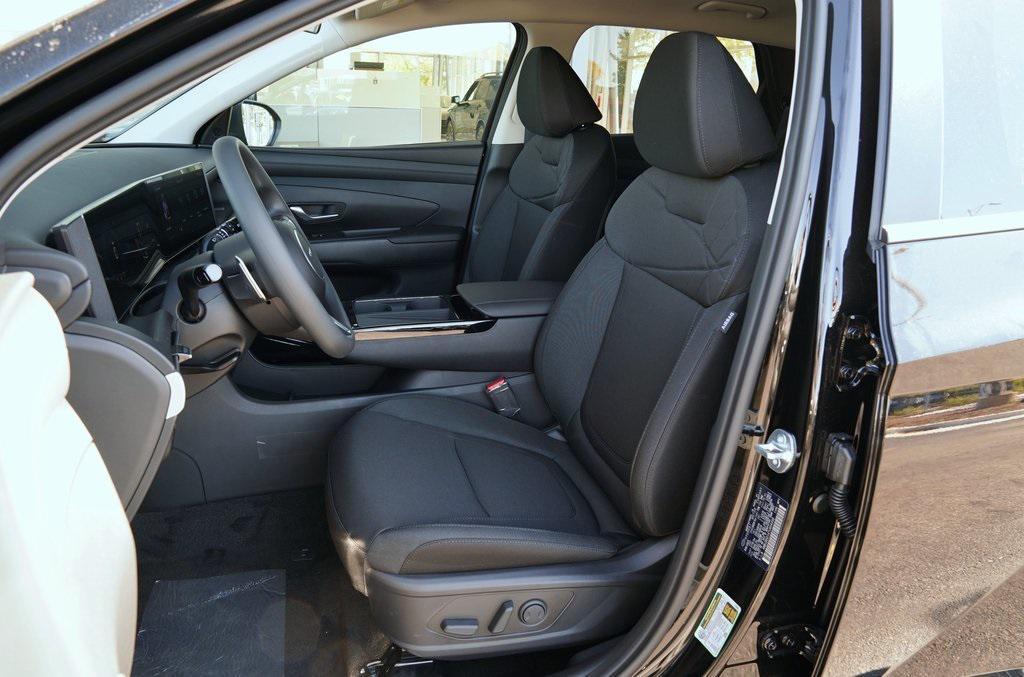 new 2026 Hyundai TUCSON Hybrid car, priced at $32,388