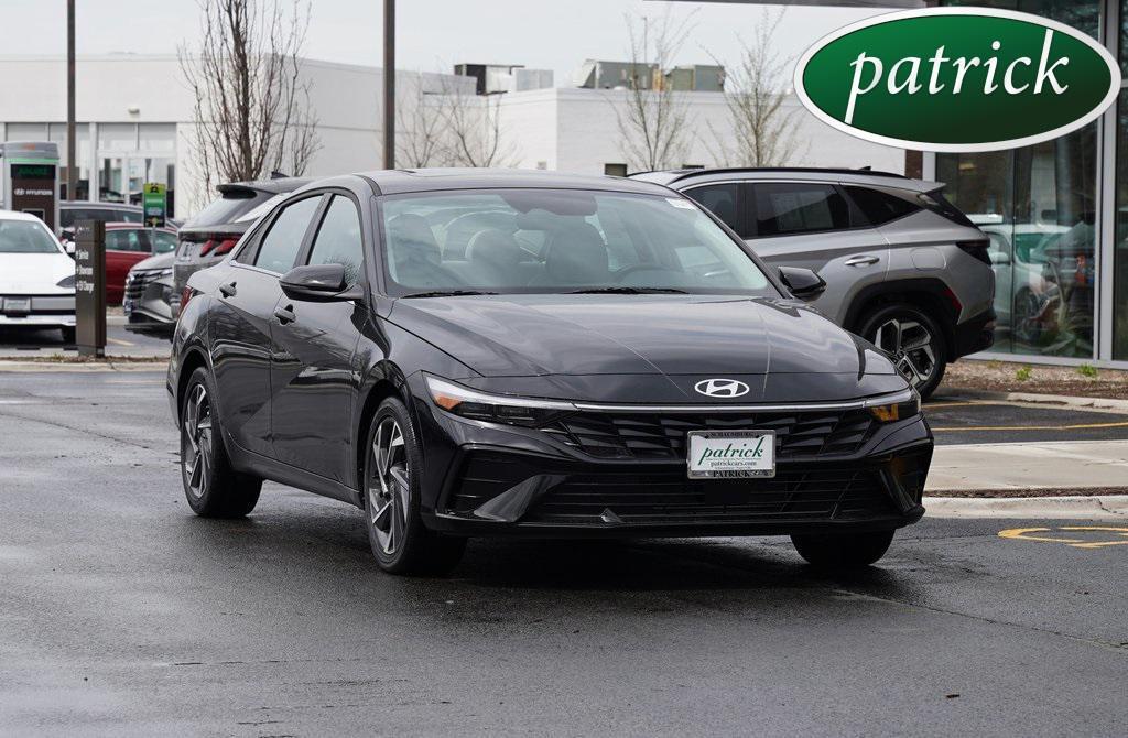 new 2025 Hyundai Elantra car, priced at $27,285