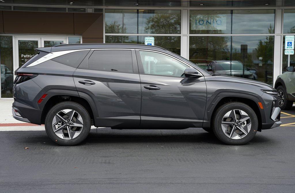 new 2025 Hyundai Tucson car, priced at $35,105