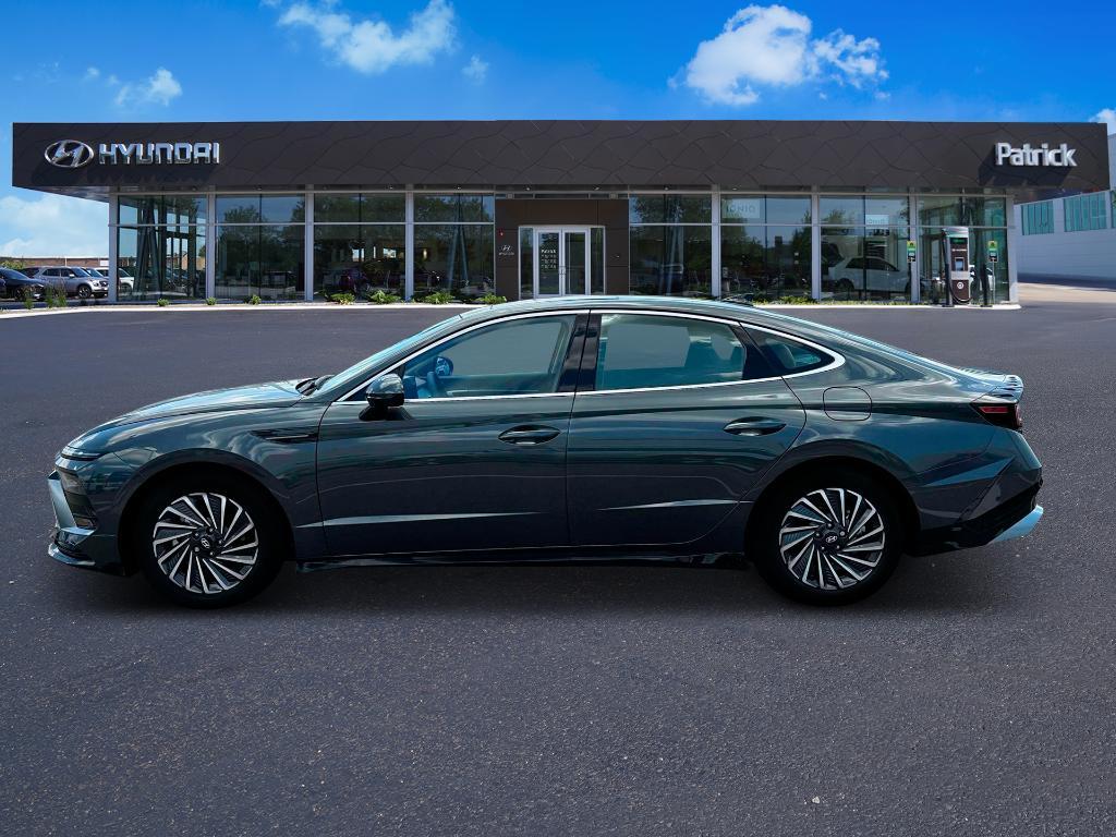 new 2025 Hyundai Sonata Hybrid car, priced at $38,490