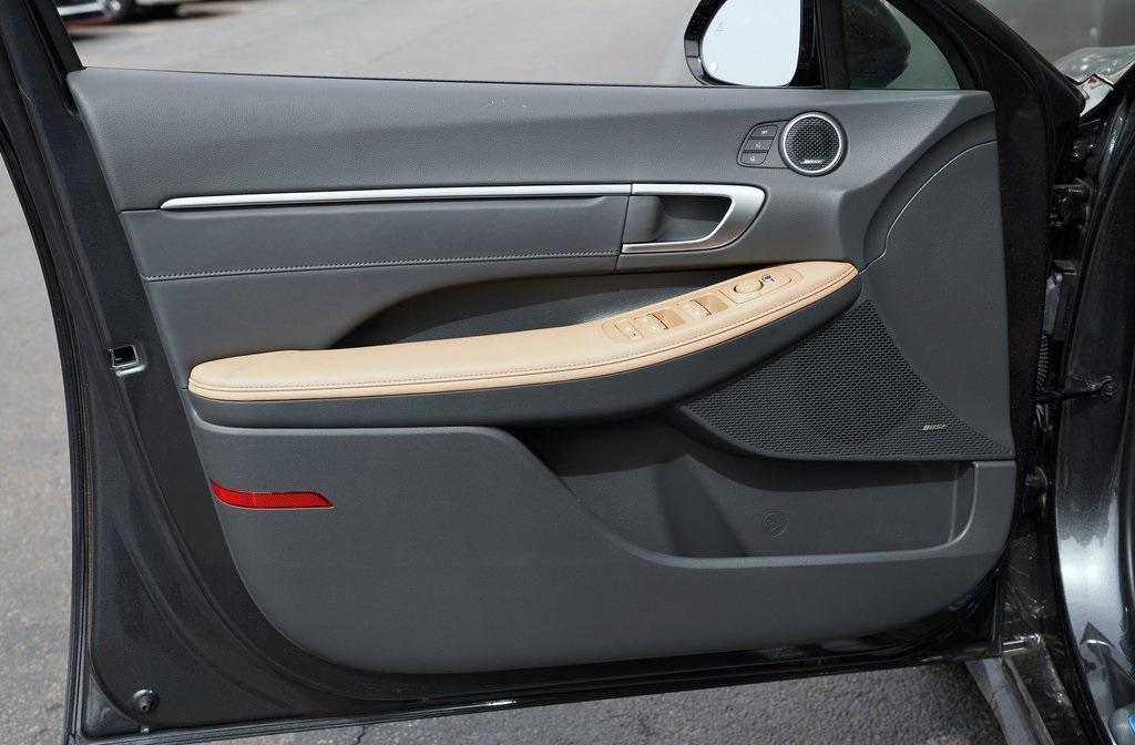 new 2025 Hyundai Sonata Hybrid car, priced at $37,990
