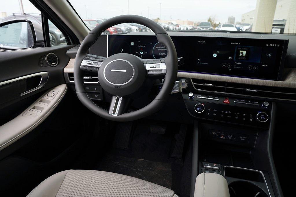 new 2025 Hyundai Sonata Hybrid car, priced at $38,515