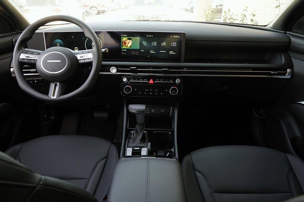 used 2025 Hyundai SANTA CRUZ car, priced at $33,810