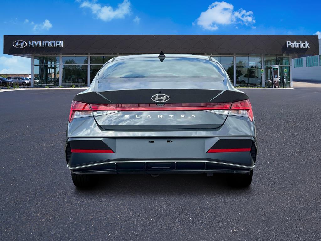 new 2025 Hyundai Elantra car, priced at $26,610