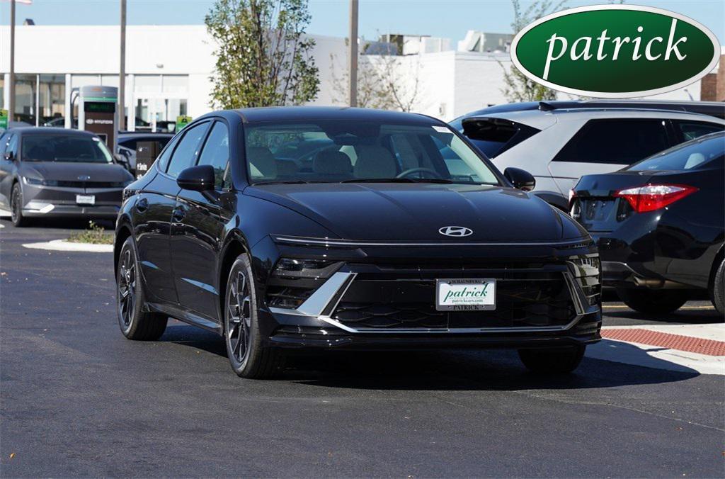 new 2025 Hyundai Sonata car, priced at $28,570