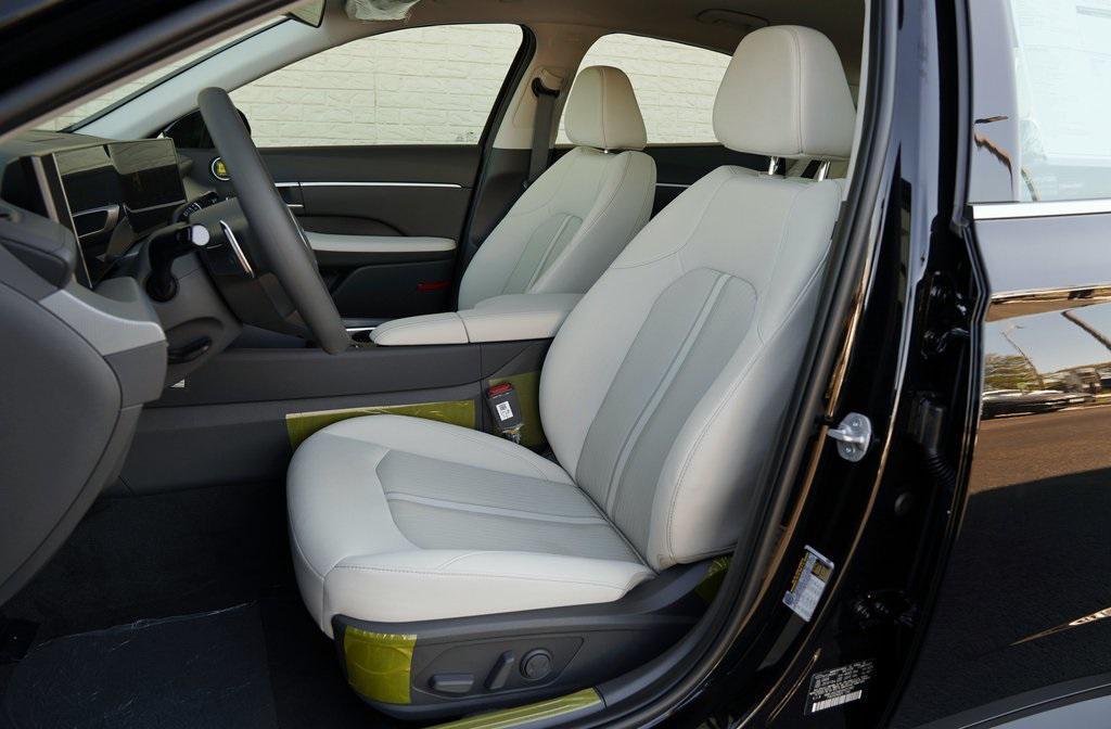 new 2025 Hyundai Sonata car, priced at $28,570