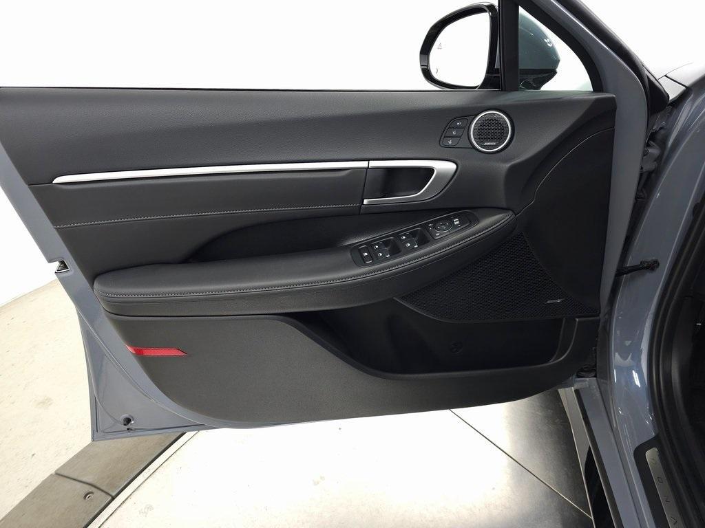 used 2024 Hyundai Sonata Hybrid car, priced at $33,910