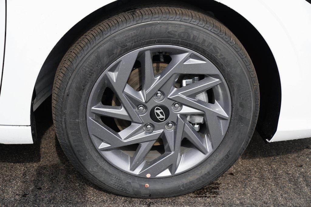 new 2025 Hyundai ELANTRA HEV car, priced at $25,525