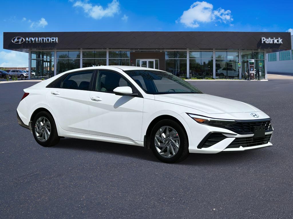 new 2025 Hyundai Elantra HEV car, priced at $26,275