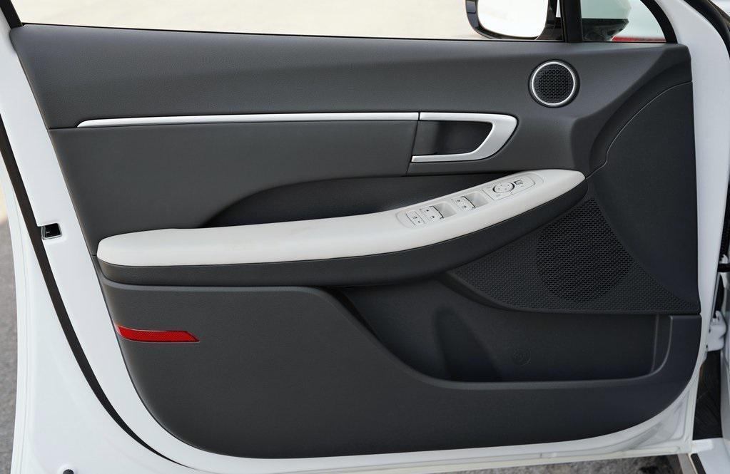 new 2025 Hyundai Sonata car, priced at $29,075