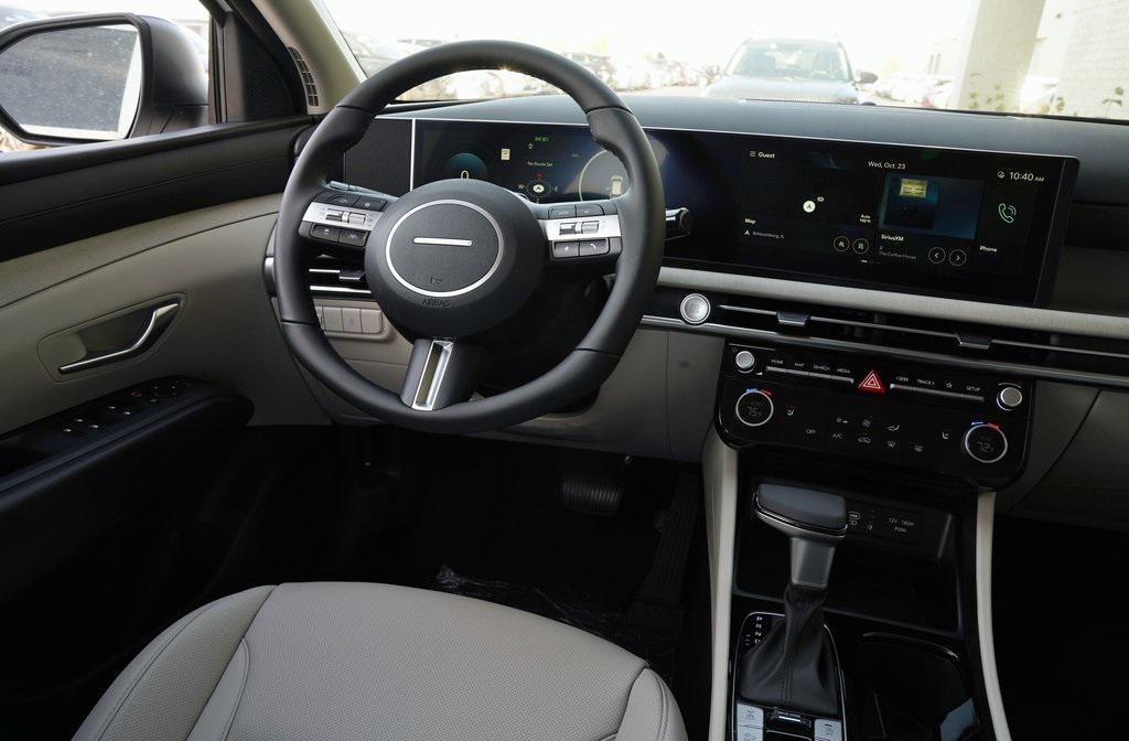 new 2025 Hyundai Tucson car, priced at $35,555