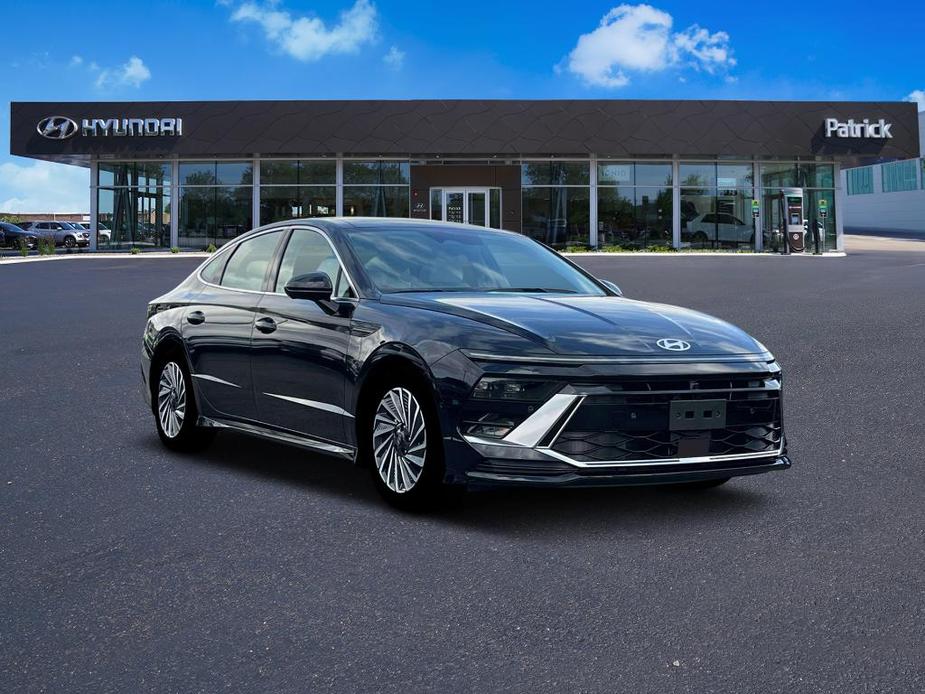 new 2025 Hyundai Sonata Hybrid car, priced at $38,543