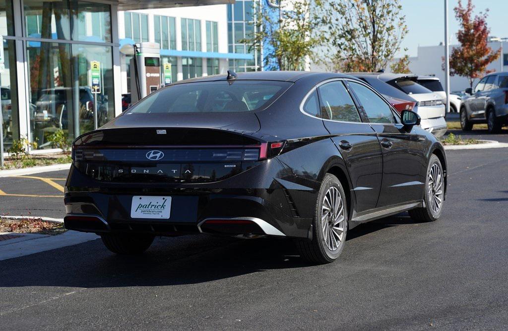 new 2025 Hyundai Sonata Hybrid car, priced at $37,543