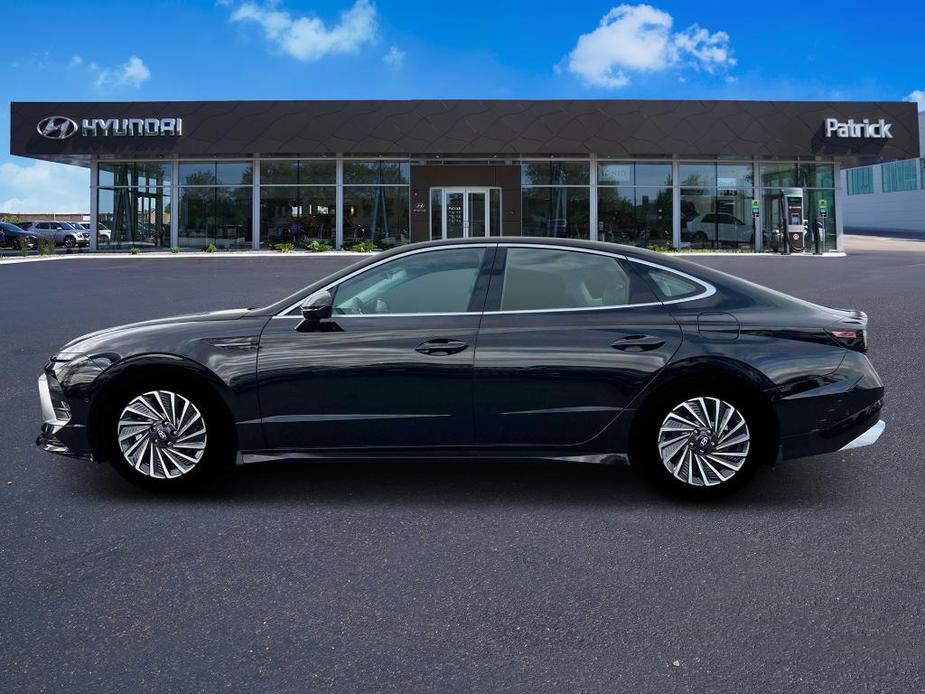 new 2025 Hyundai Sonata Hybrid car, priced at $38,543