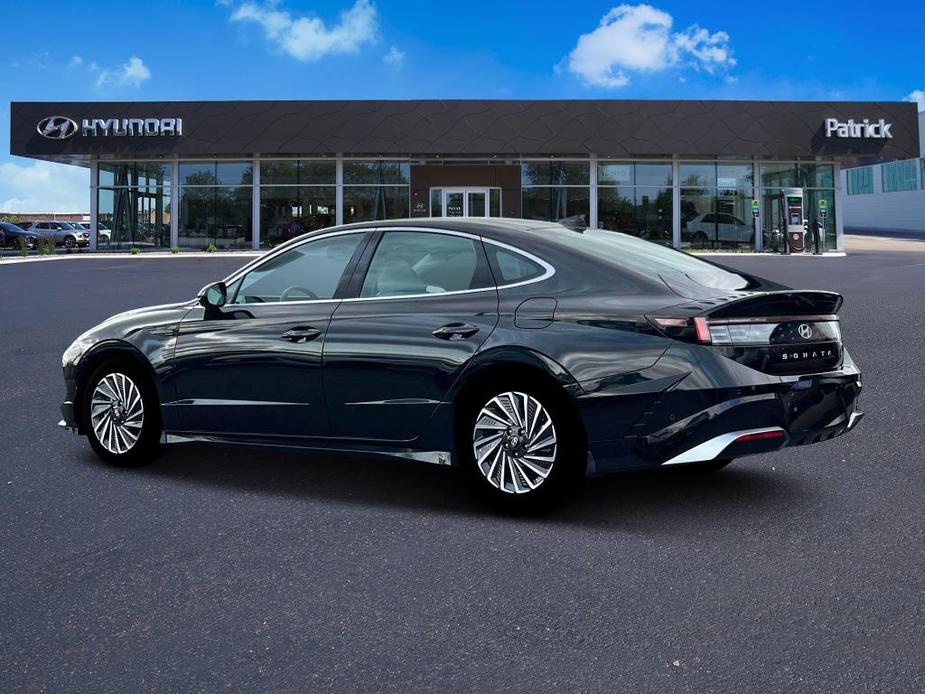 new 2025 Hyundai Sonata Hybrid car, priced at $38,543