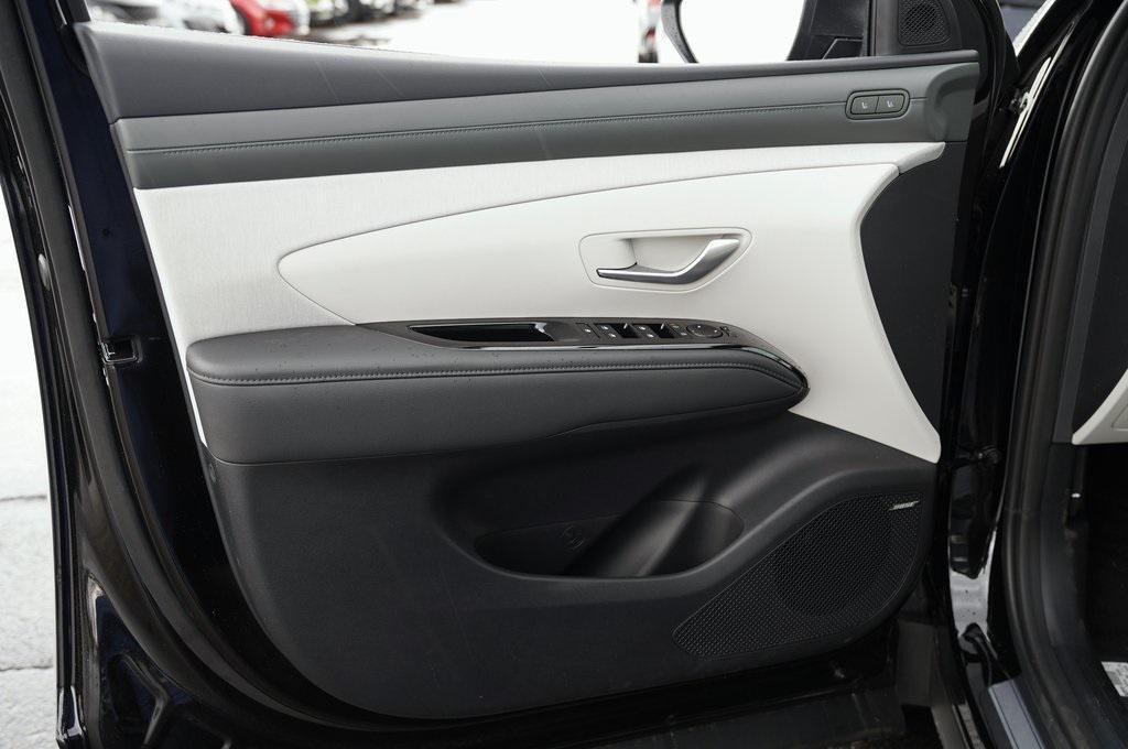 new 2025 Hyundai TUCSON Hybrid car, priced at $42,065