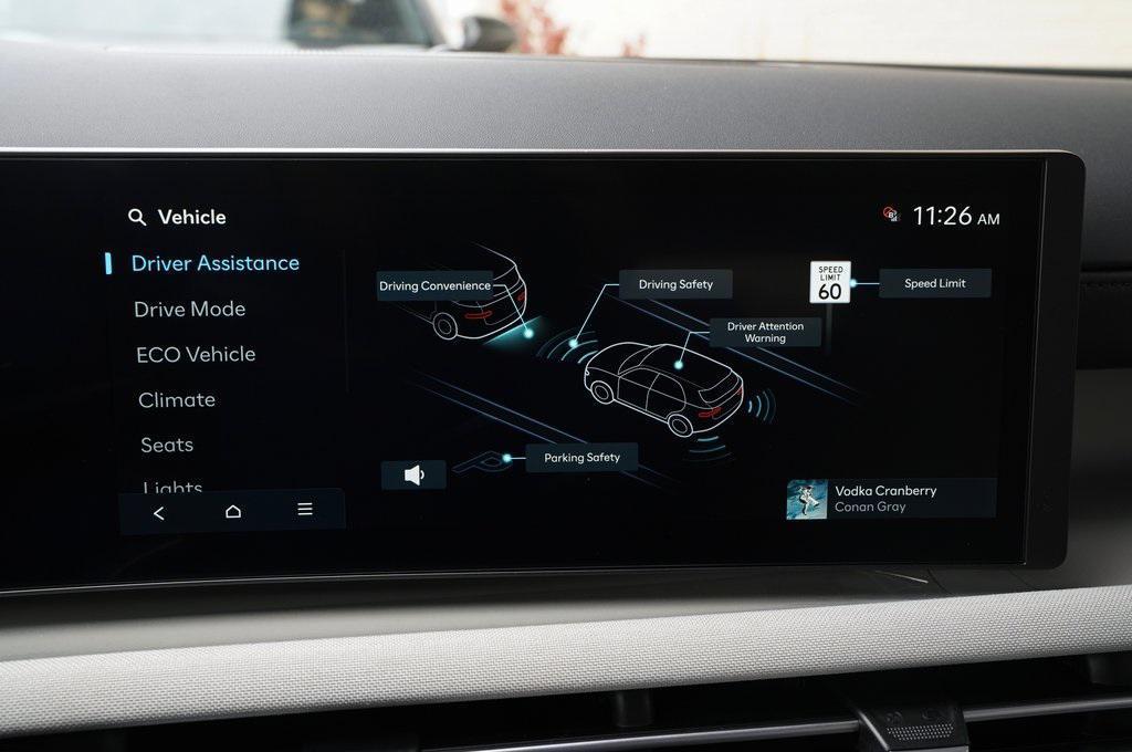 new 2026 Hyundai TUCSON Hybrid car, priced at $40,588