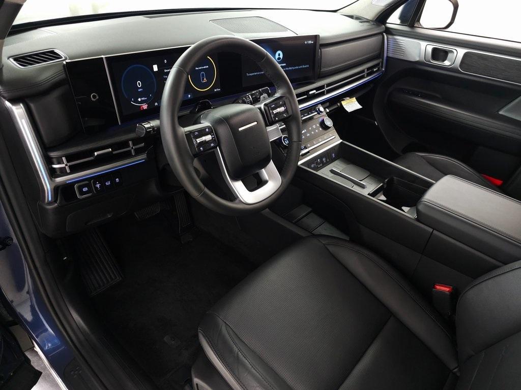 used 2025 Hyundai Santa Fe car, priced at $40,000