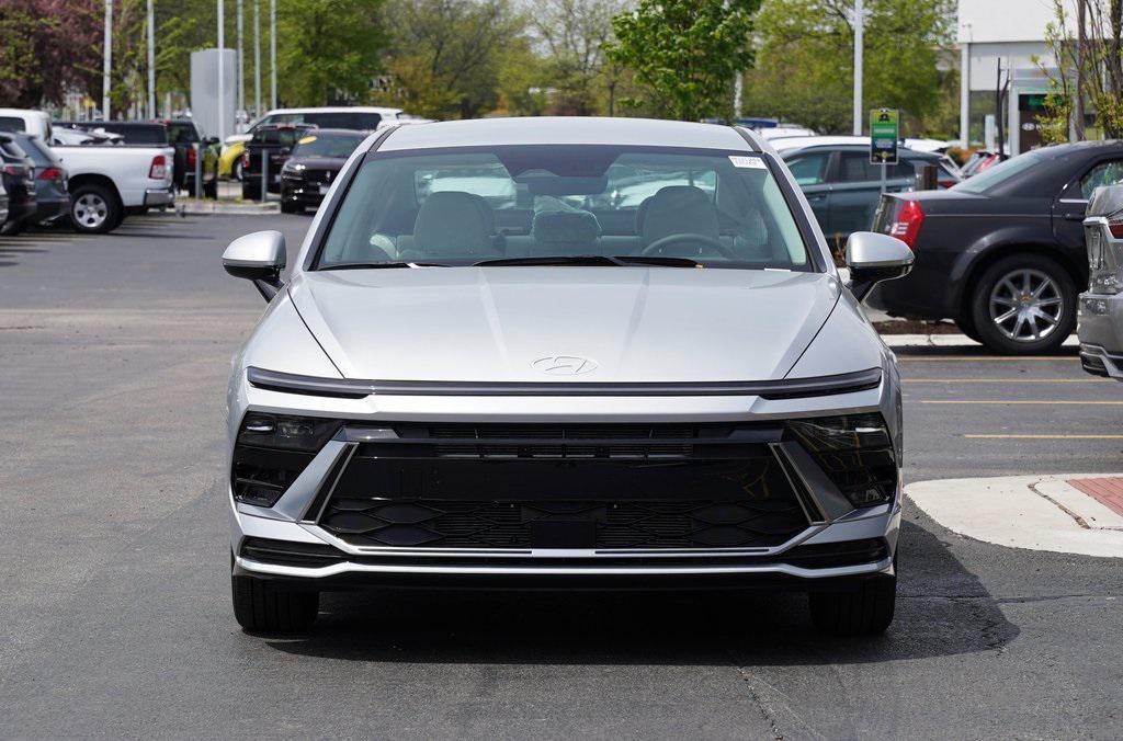new 2025 Hyundai Sonata car, priced at $28,575