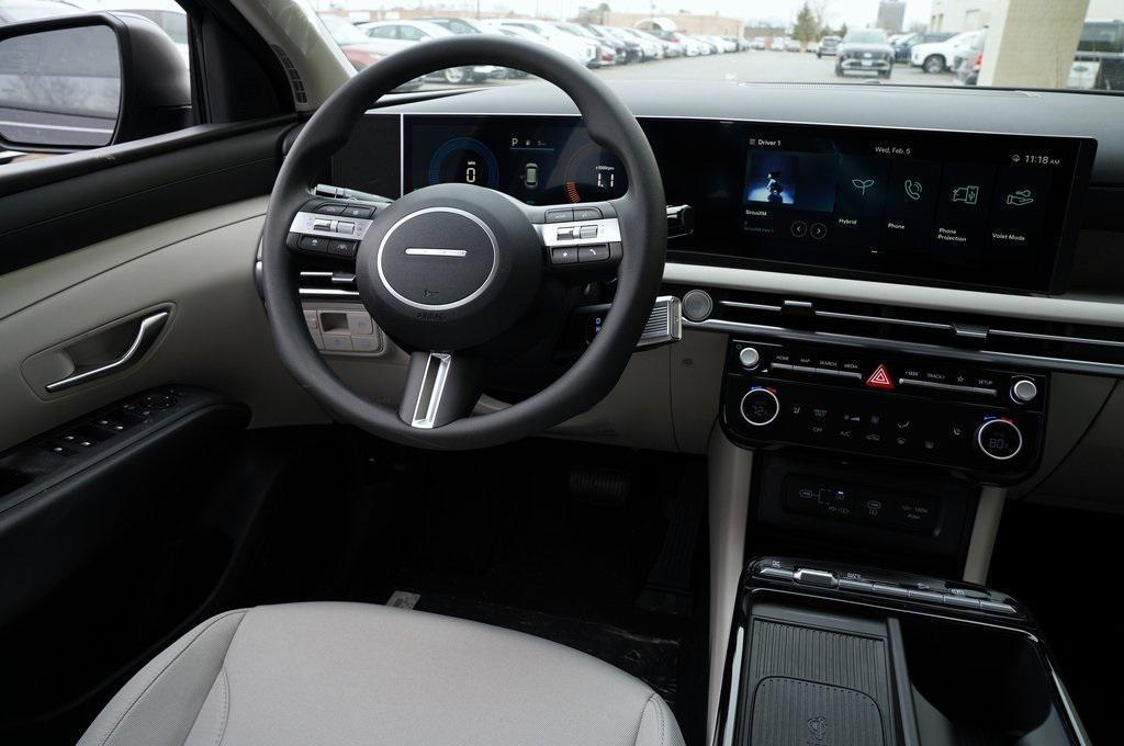 new 2025 Hyundai TUCSON Hybrid car, priced at $34,065
