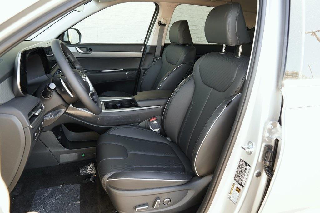 used 2025 Hyundai Palisade car, priced at $40,950