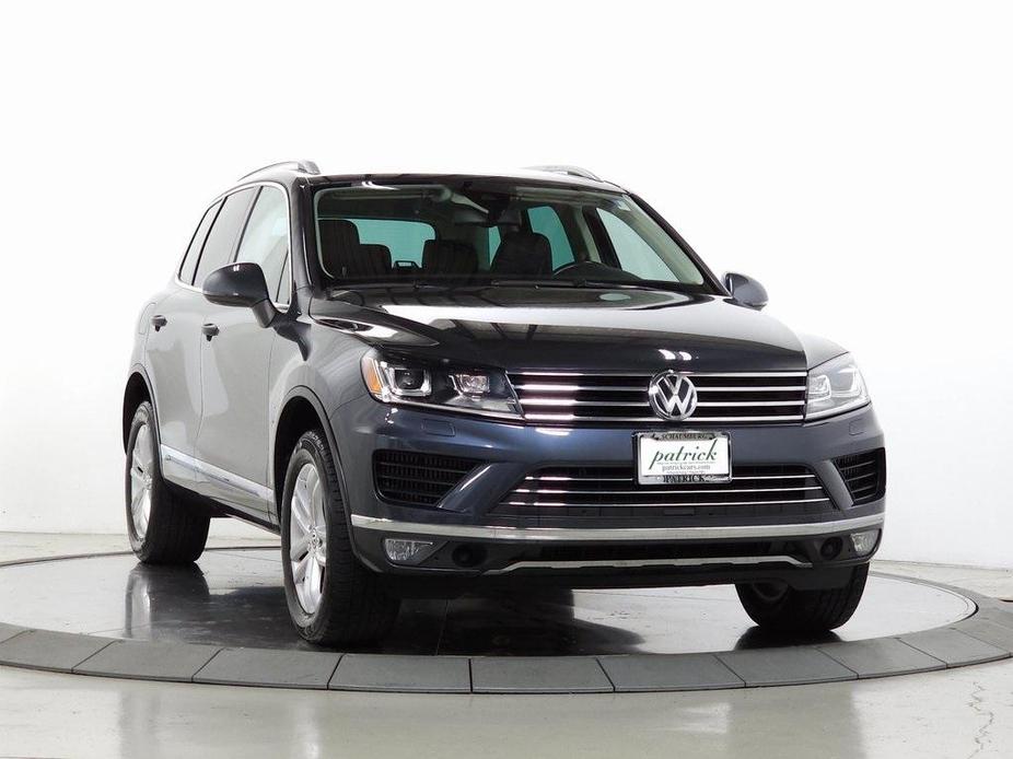 used 2016 Volkswagen Touareg car, priced at $27,890