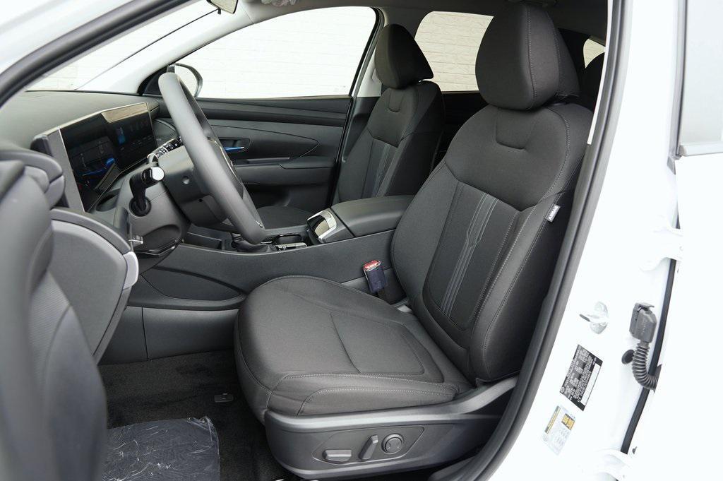 new 2025 Hyundai Tucson car, priced at $33,085