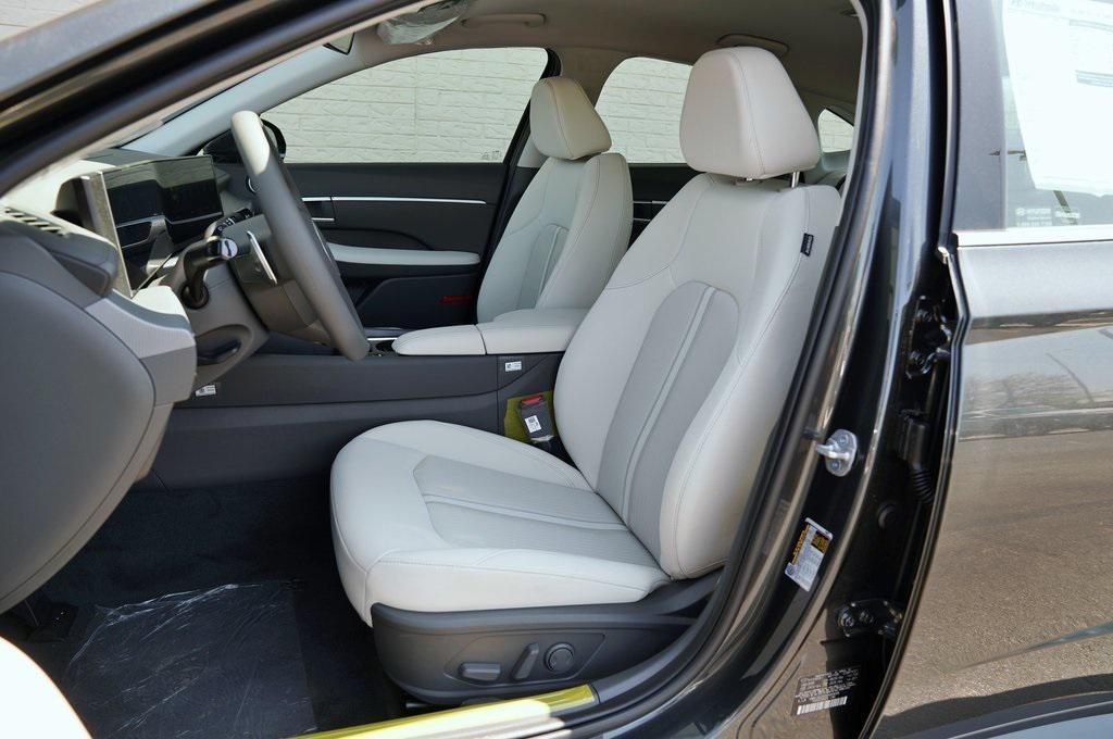 new 2025 Hyundai Sonata car, priced at $30,080