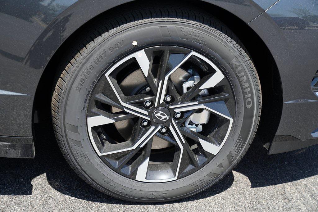 new 2025 Hyundai Sonata car, priced at $30,080
