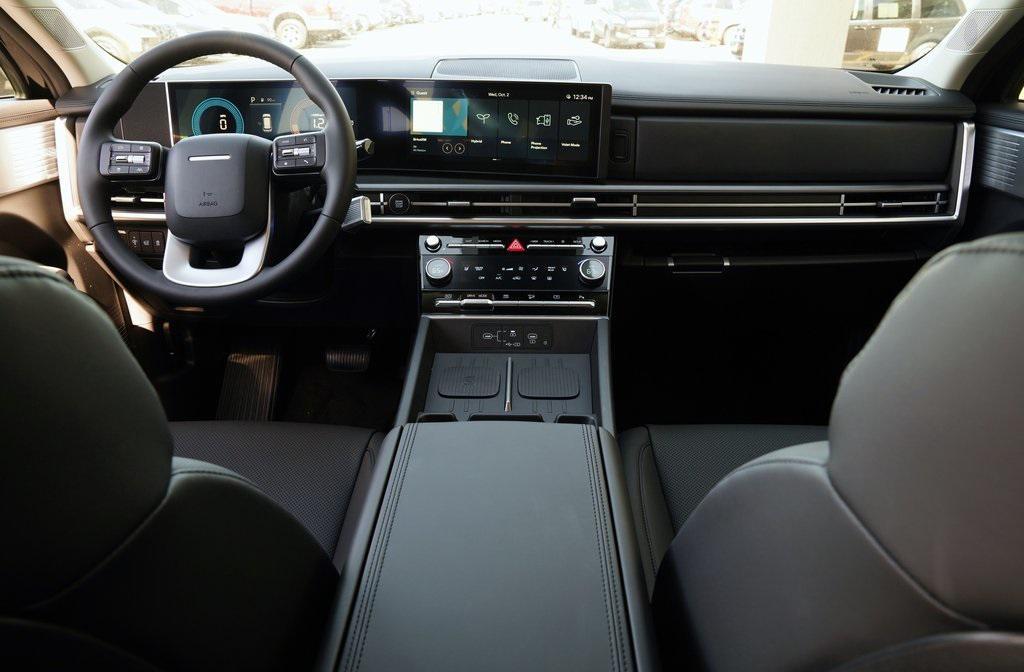 new 2025 Hyundai SANTA FE HEV car, priced at $39,925
