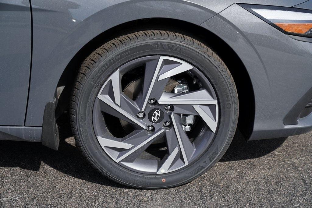 new 2025 Hyundai Elantra car, priced at $23,760