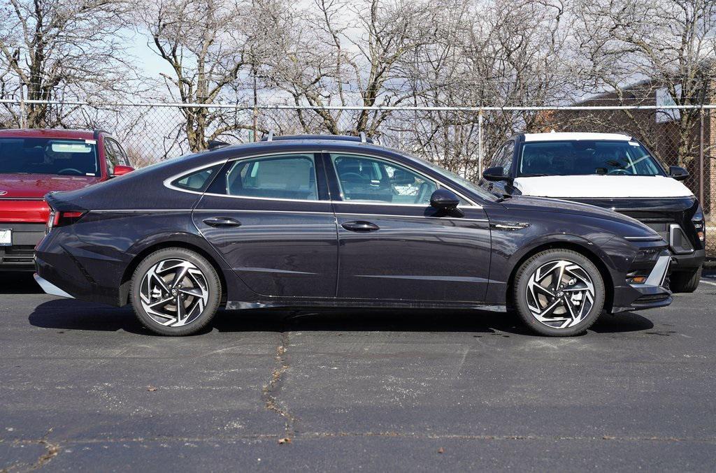 new 2024 Hyundai Sonata car, priced at $30,694