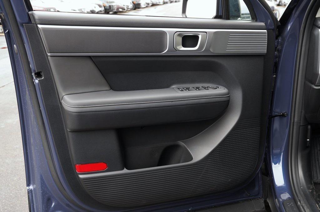 new 2025 Hyundai Santa Fe car, priced at $37,557