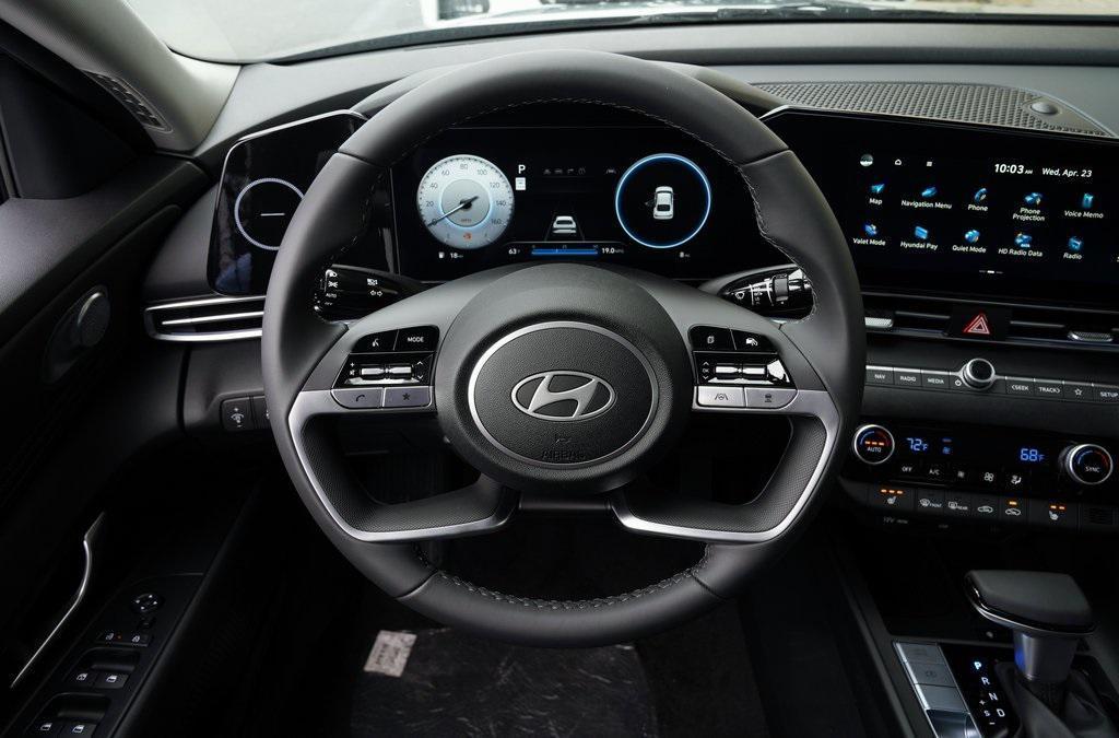new 2025 Hyundai Elantra car, priced at $26,335