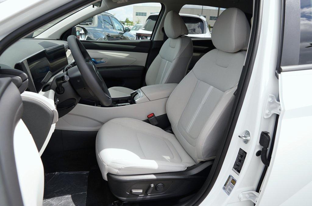new 2025 Hyundai Tucson car, priced at $33,060
