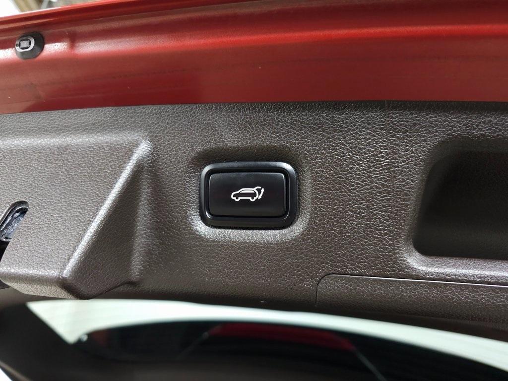 used 2019 Hyundai Santa Fe car, priced at $21,910