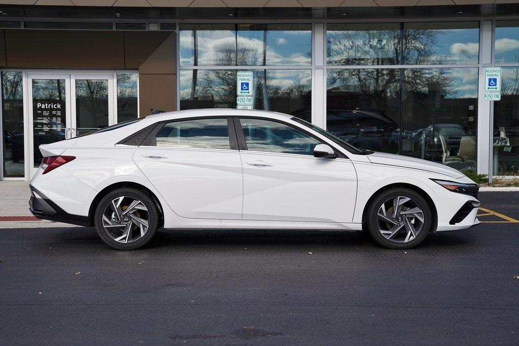 new 2025 Hyundai Elantra car, priced at $27,135