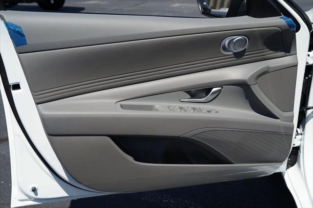 new 2024 Hyundai Elantra car, priced at $25,407