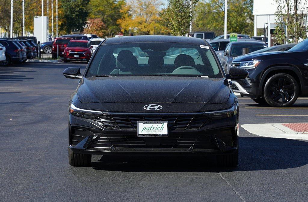 new 2025 Hyundai Elantra car, priced at $25,670