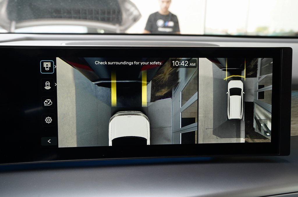 new 2026 Hyundai IONIQ 9 car, priced at $63,920