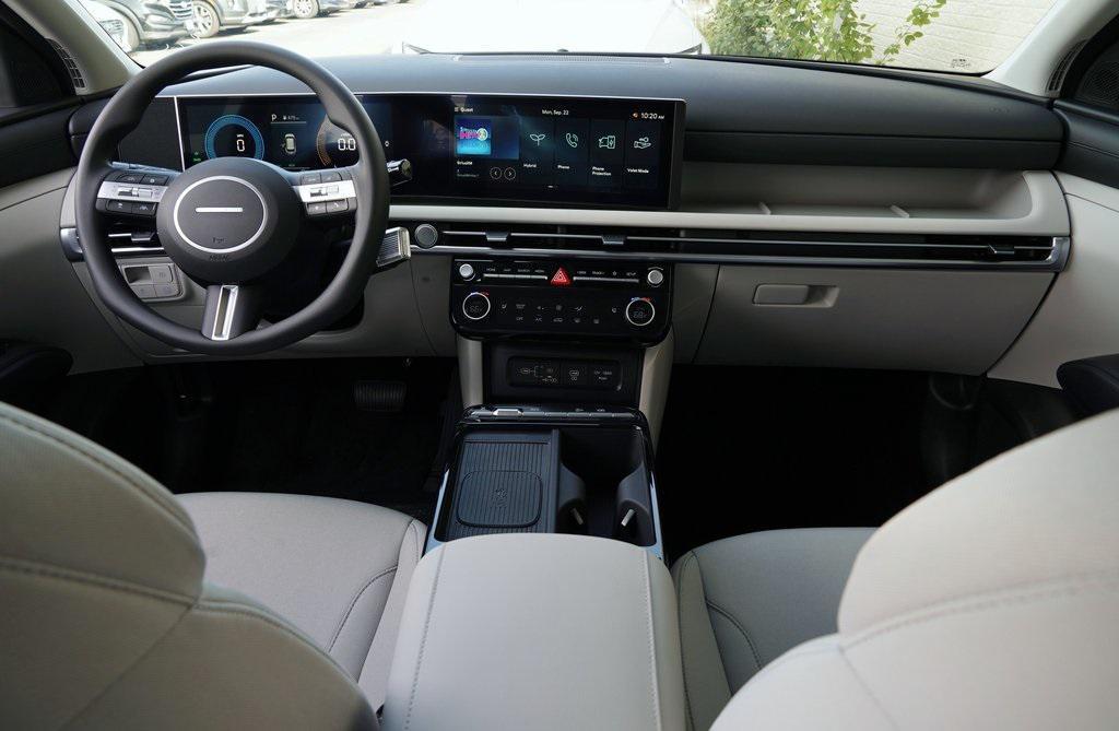 new 2025 Hyundai TUCSON Hybrid car, priced at $33,920