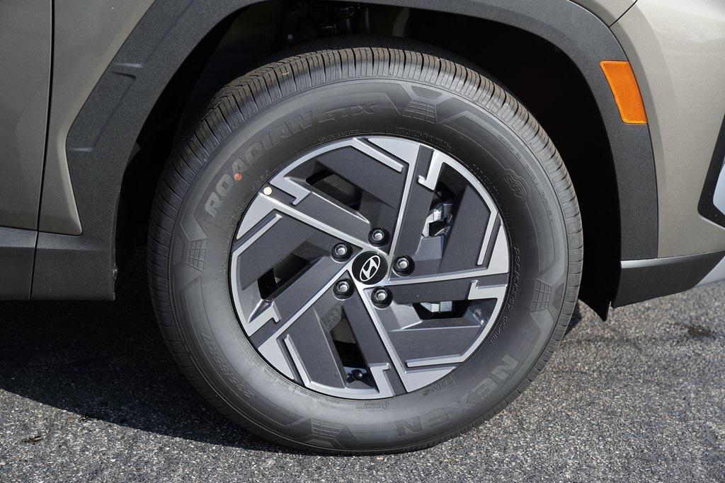 new 2025 Hyundai TUCSON Hybrid car, priced at $33,920