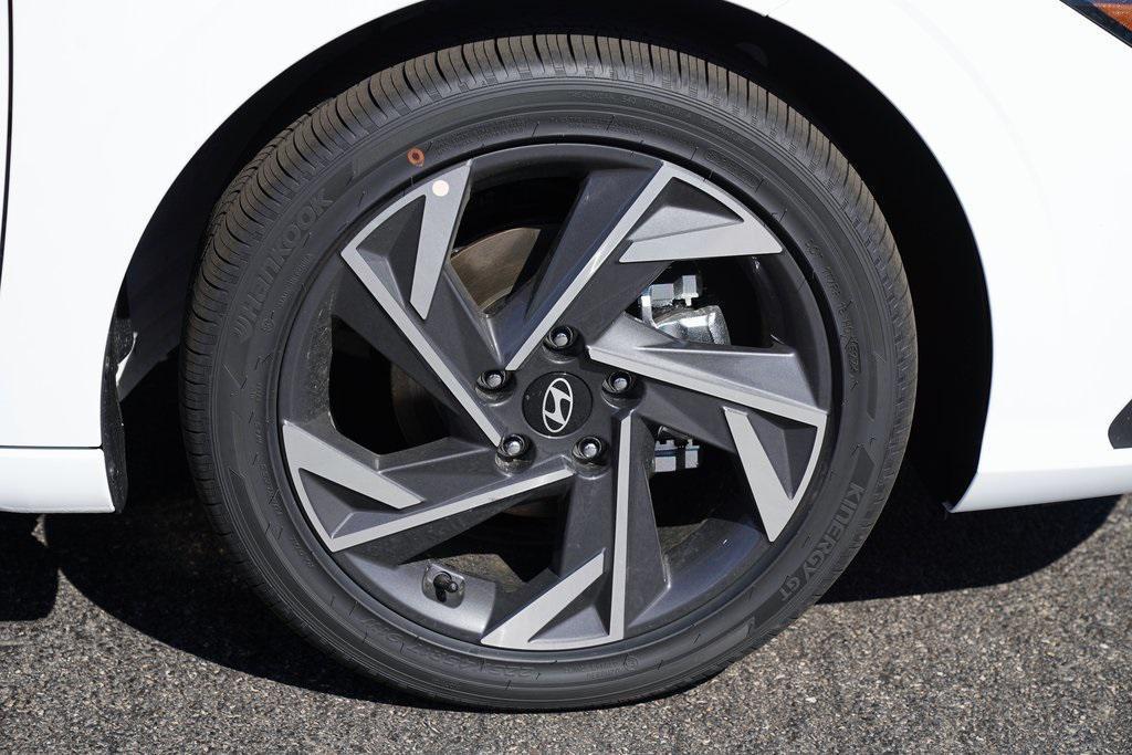 new 2025 Hyundai ELANTRA HEV car, priced at $28,495