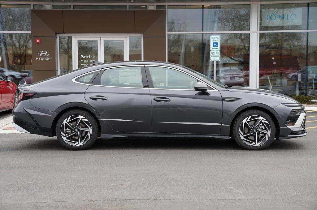 new 2025 Hyundai Sonata car, priced at $30,963