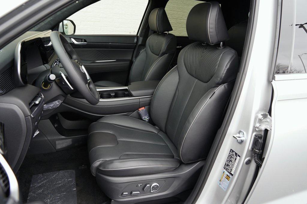 new 2025 Hyundai Palisade car, priced at $53,170